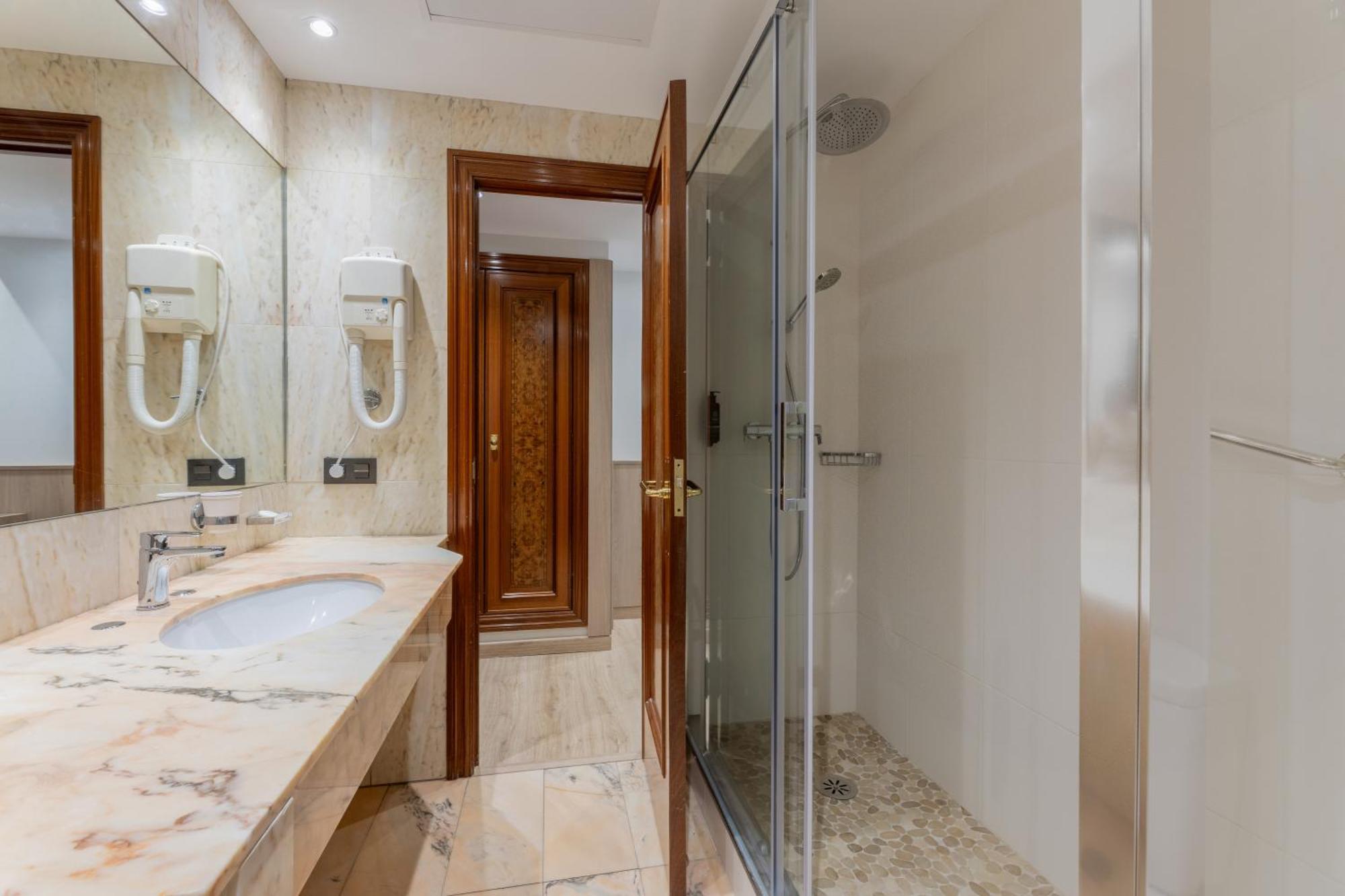 Hotel Casanova Fraga Quarto foto